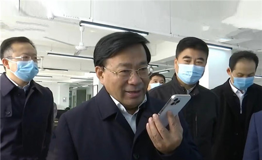 封一： 吉林省委副书记、省长韩俊光临J9.COM伊通供热_副本.jpg